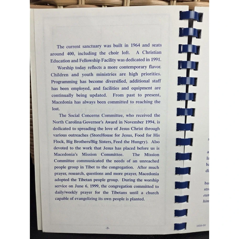 Macedonia Moravian Church Cookbook Advance,‎ North Carolina 2000 Spiral